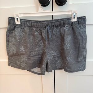 Patagonia Women's Charcoal tropical pattern shorties